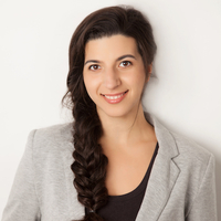 Despina Gavoyannis best selling author and content marketer