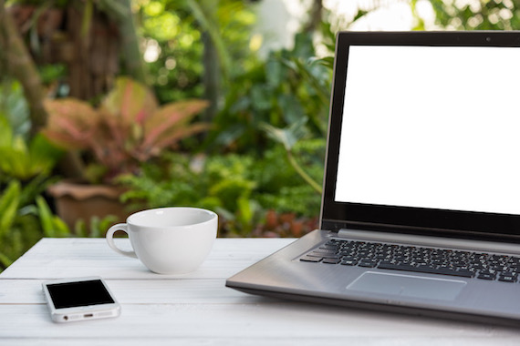 outdoor office space for working from home