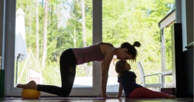 How to balance working from home and fitness for moms