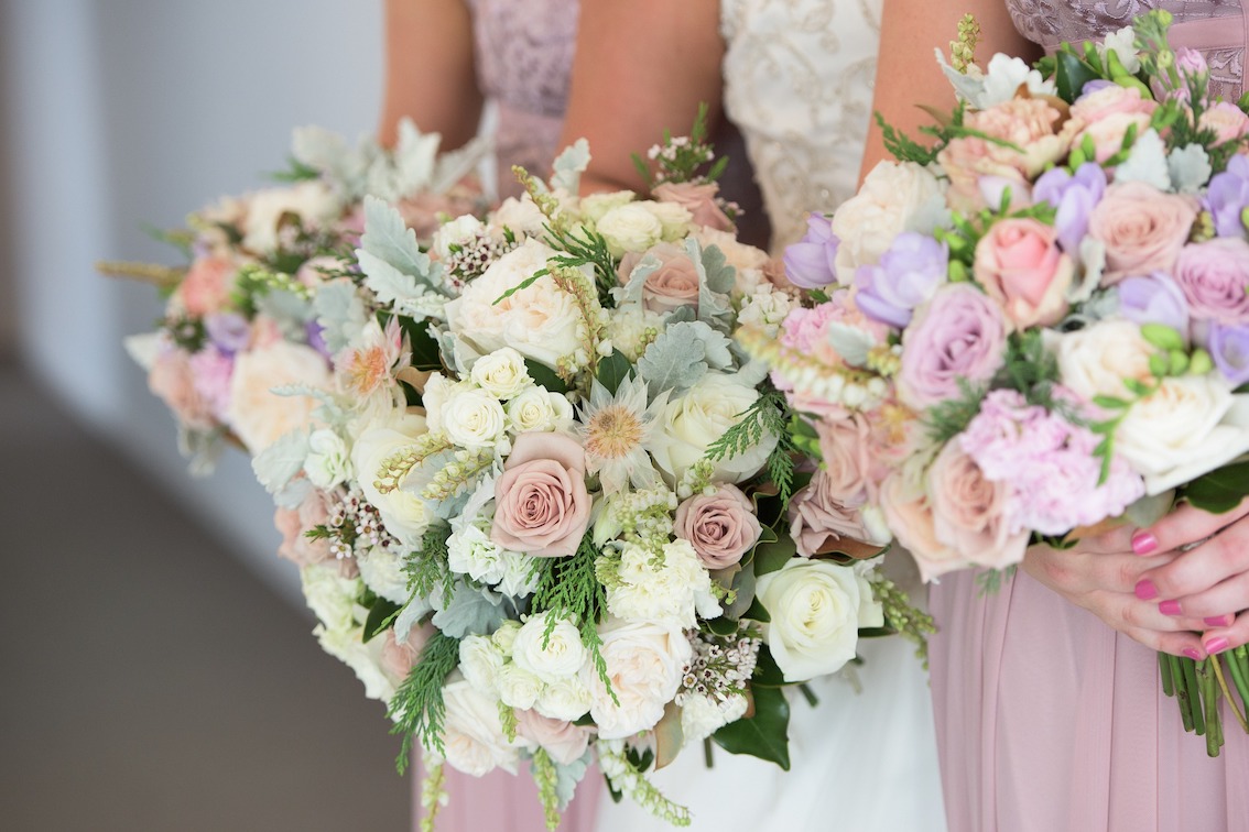 professional wedding flowers for bridal bouquet