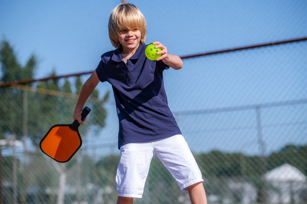 How to serve in Pickleball